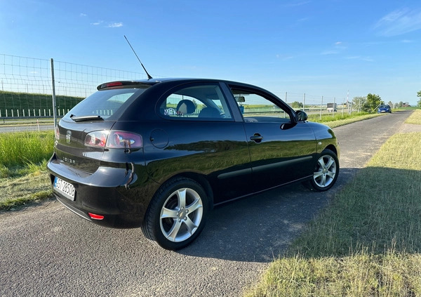 Seat Ibiza cena 10500 przebieg: 157298, rok produkcji 2008 z Tczew małe 121